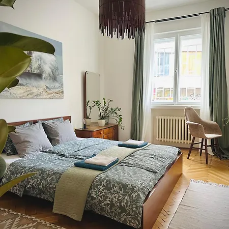 Boho In Old Town Apartment